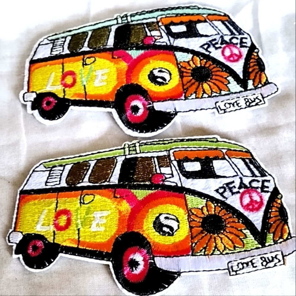 VW VAN EMBROIDERED ÀPPLIQUE  COLORFUL BUS HIPPIE PATCH  4.41"x 2.83 0088